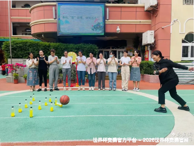 博士领衔，百人团队